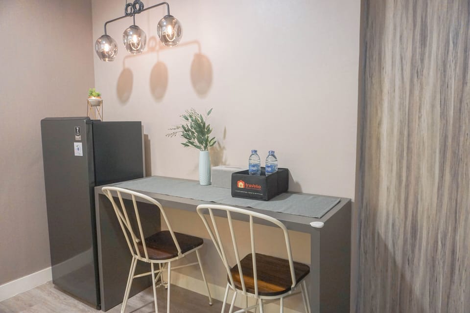 Standard Apartment, 2 Bedrooms (Apartment) | Dining room