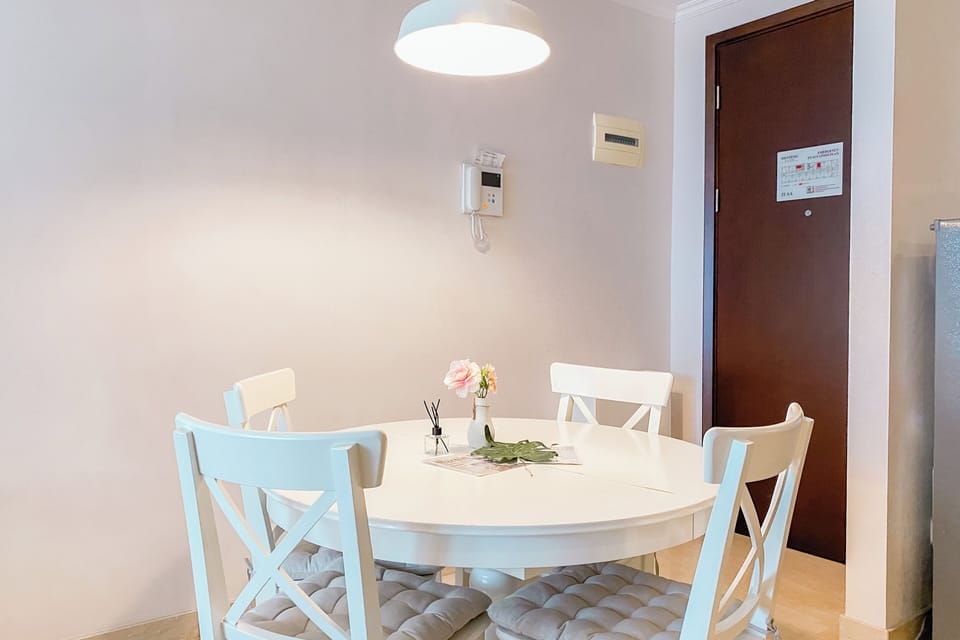 Standard Apartment, 2 Bedrooms (Apartment) | Dining room