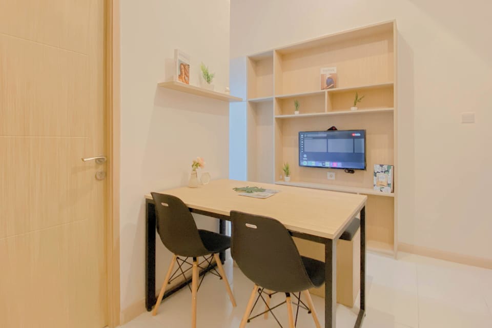 Standard Apartment, 2 Bedrooms (Apartment) | Dining room