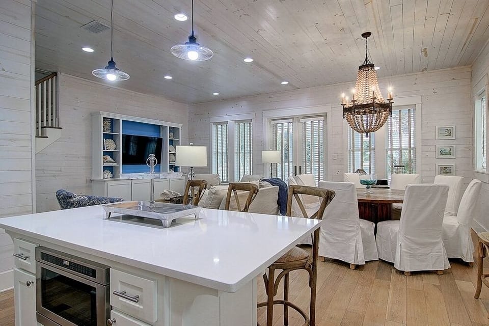 House (5 Bedrooms) | Interior