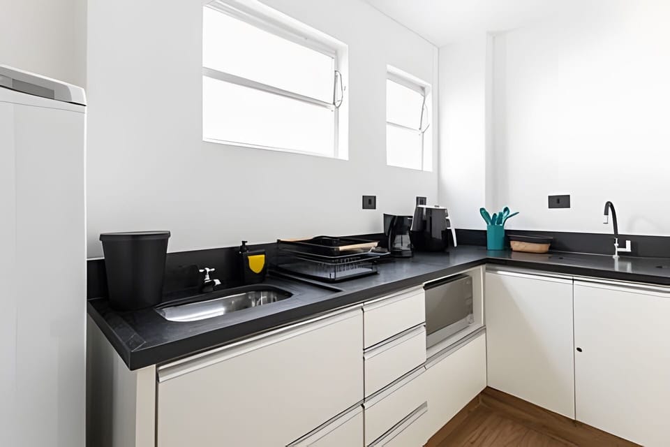 Apartment | Private kitchen | Full-size fridge, microwave, dishwasher, cookware/dishes/utensils