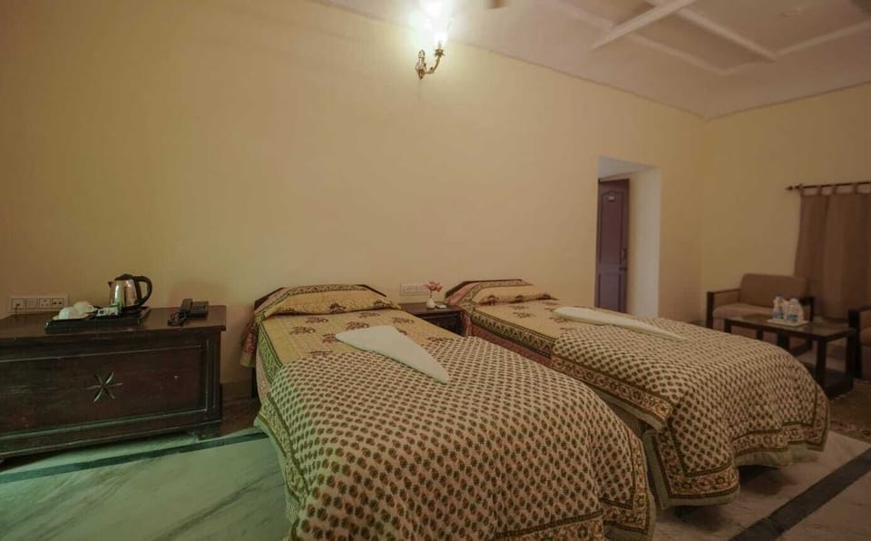 Deluxe Double or Twin Room | Desk, iron/ironing board