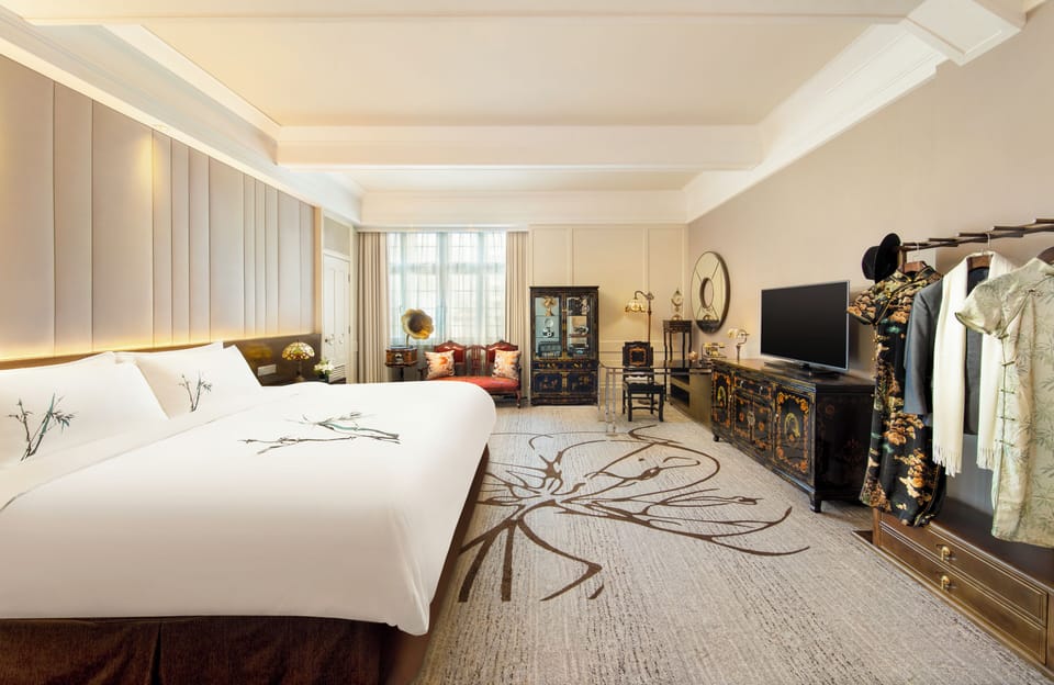 Cathay building 1926 Premier Deluxe Themed King Bed Room | Down comforters, minibar, in-room safe, desk