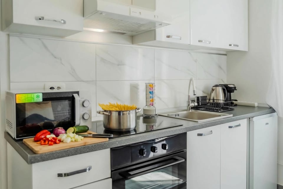 Family Apartment, 1 Bedroom, Microwave (Rooftop Terrace Apartment) | Private kitchen