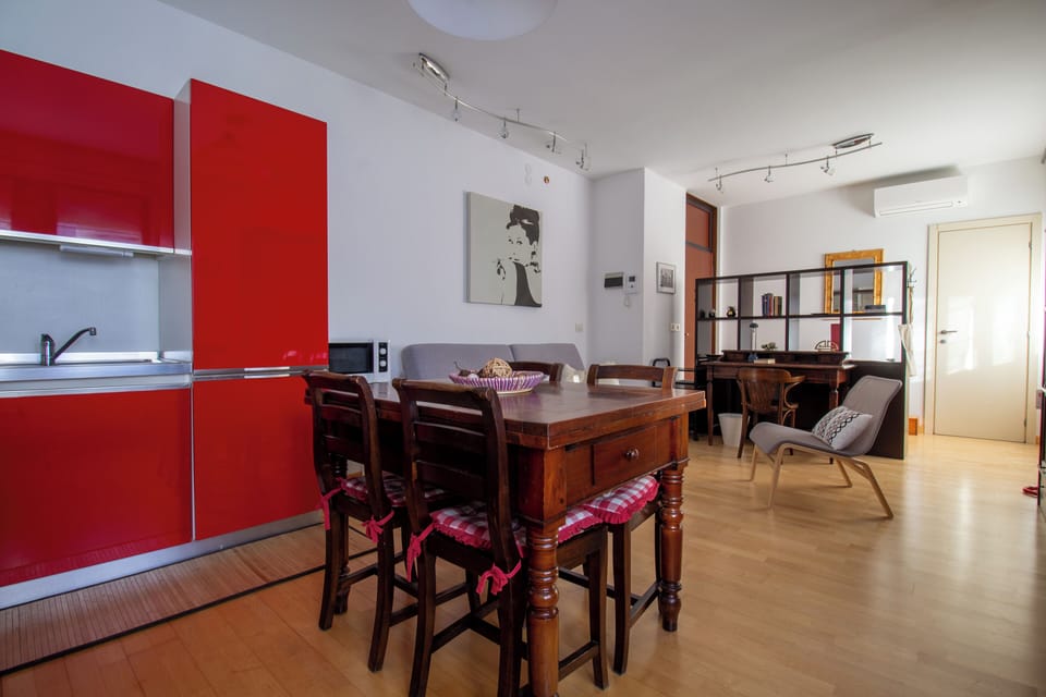 Apartment (1 Bedroom) | Private kitchen | Microwave, oven, electric kettle