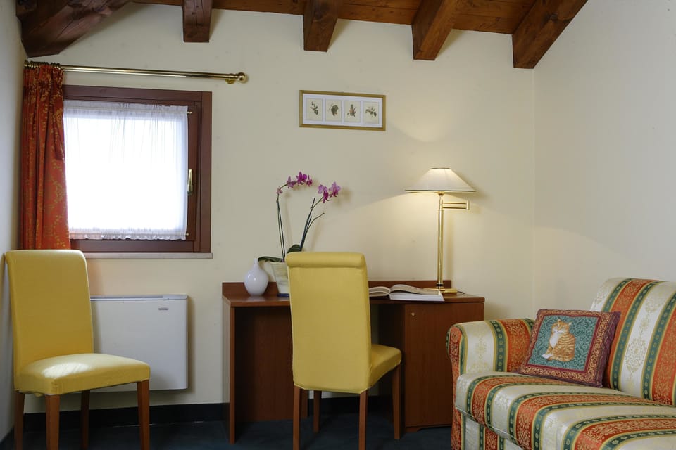 Quadruple Room | Minibar, in-room safe, desk, free WiFi