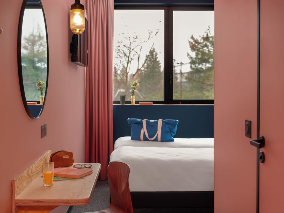Eklo Duo | Soundproofing, free WiFi, bed sheets