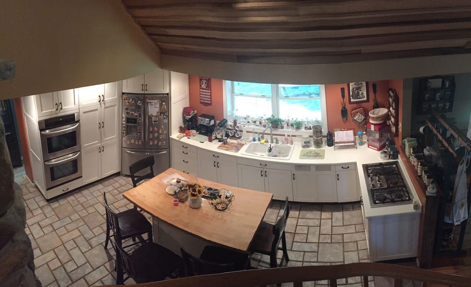Luxury House, 6 Bedrooms, Mountain View | Shared kitchen