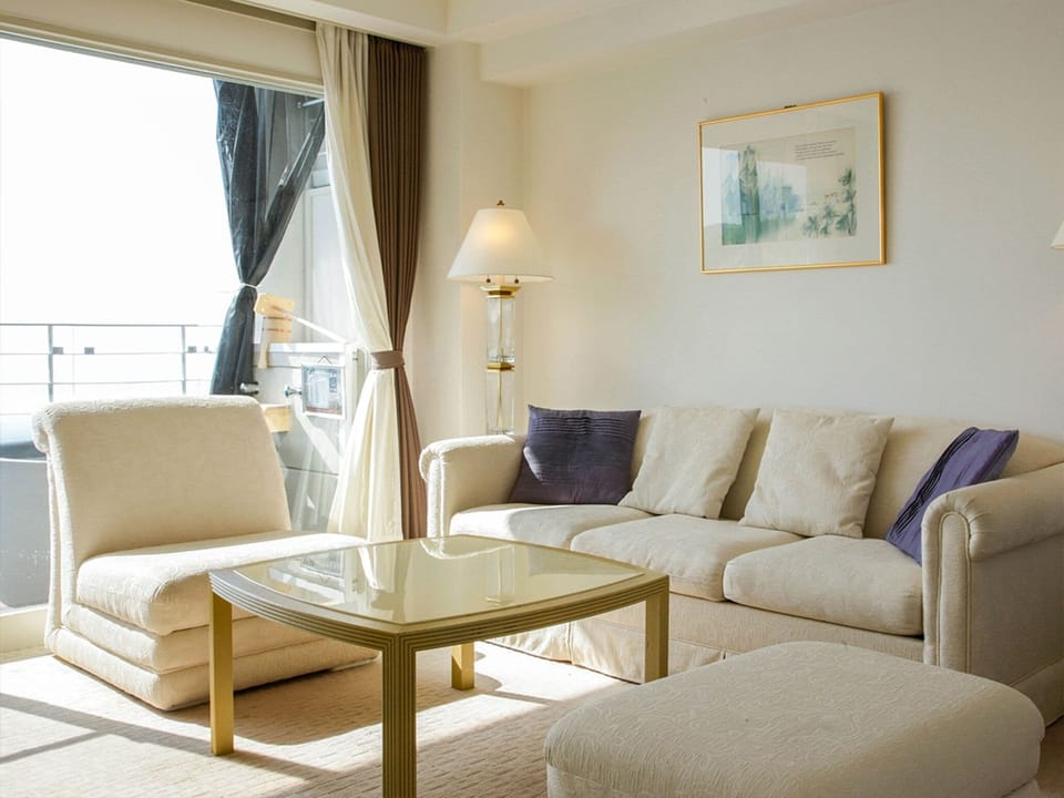 [Ocean Suite] private terrace with open-air bath, smoking | Premium bedding, down comforters, in-room safe, blackout drapes
