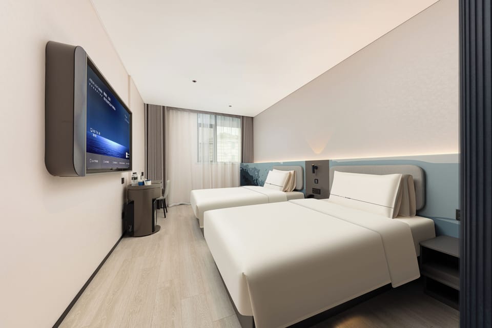 Standard Double Room, Housekeeping | Premium bedding, down comforters, desk, laptop workspace