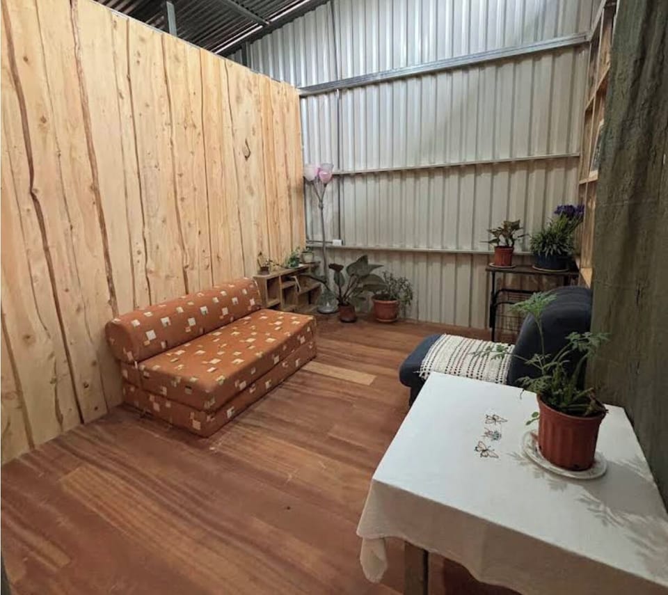Alojamiento Oye Bed and Breakfast in San José Province
