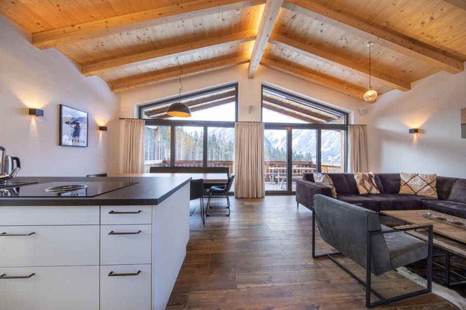 Chalet | Interior