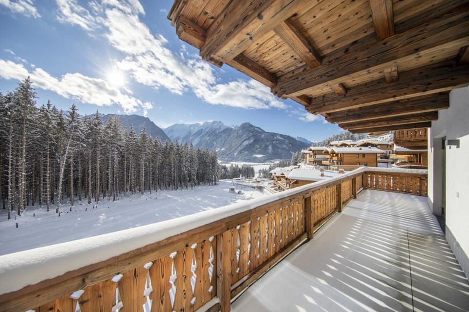 Chalet | Property grounds
