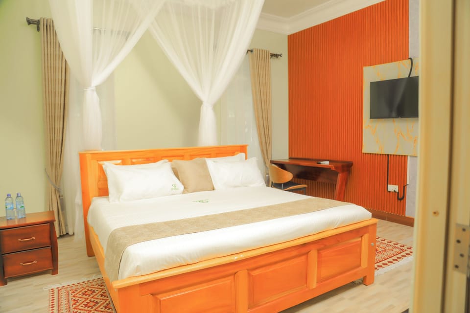 Comfort Double Room Single Use | Iron/ironing board, free WiFi