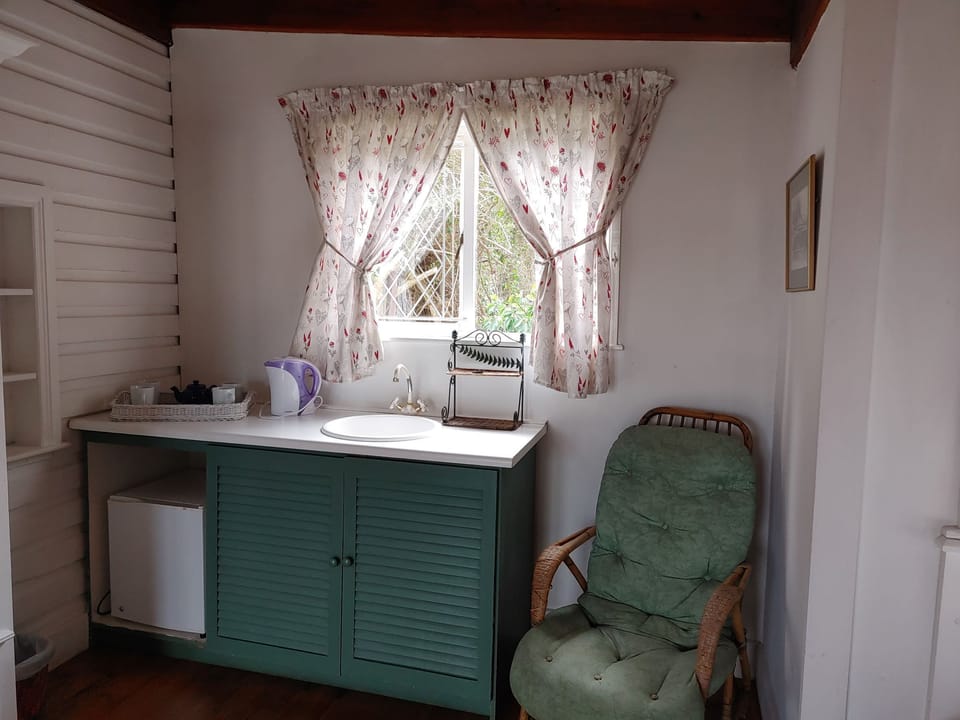 Family Room | Soundproofing, free WiFi, bed sheets