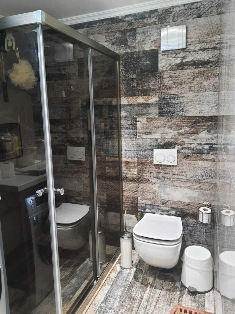 Comfort Twin Room, Beach View | Bathroom | Shower, rainfall showerhead, hair dryer, bathrobes