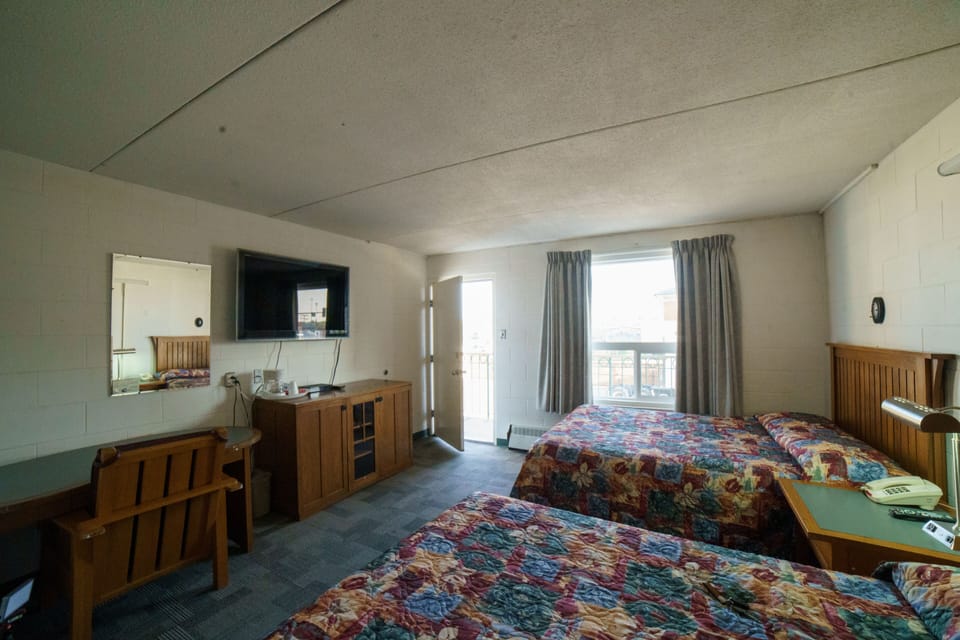 Double Room with Two Double Beds | Rollaway beds (surcharge), WiFi (free), bed sheets