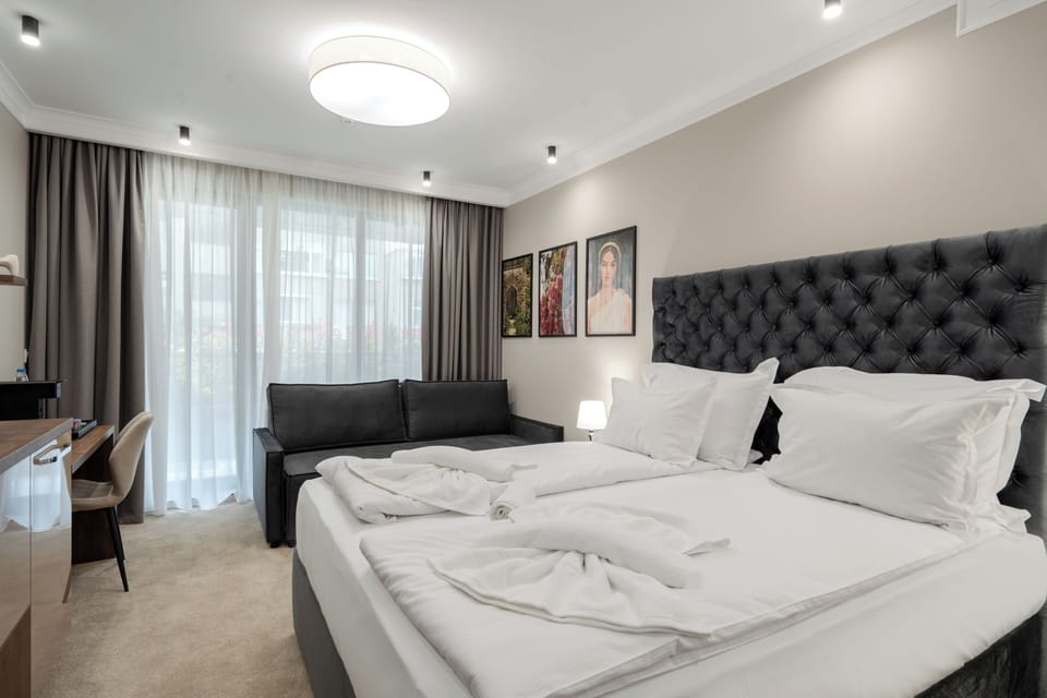 In-room safe, iron/ironing board, free WiFi