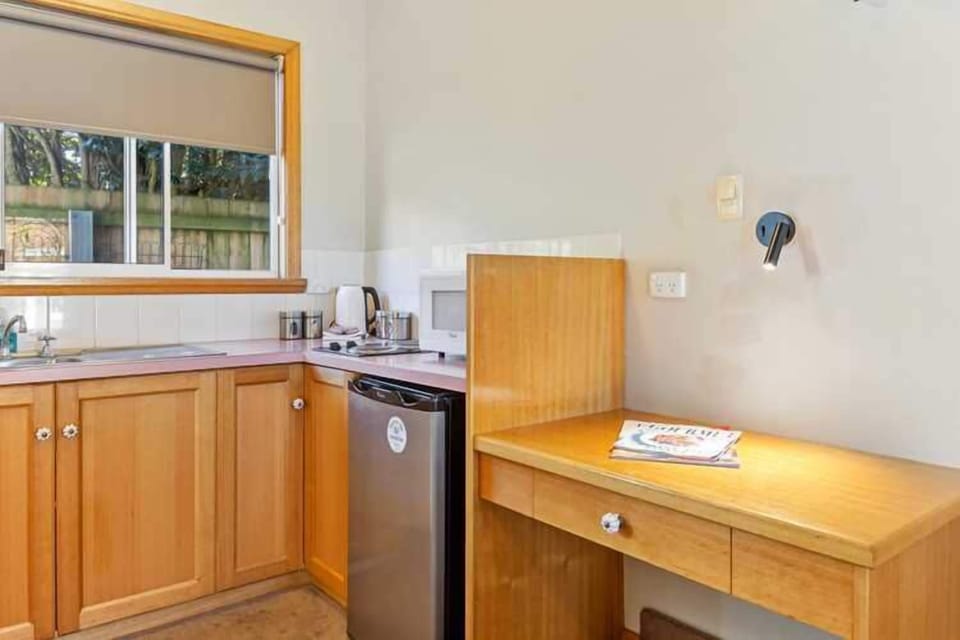 Comfort Studio Suite | Desk, iron/ironing board, free WiFi, bed sheets