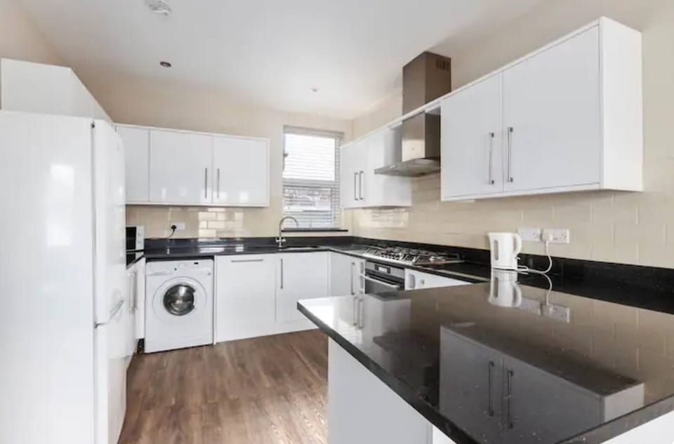Apartment, 2 Bedrooms | Interior