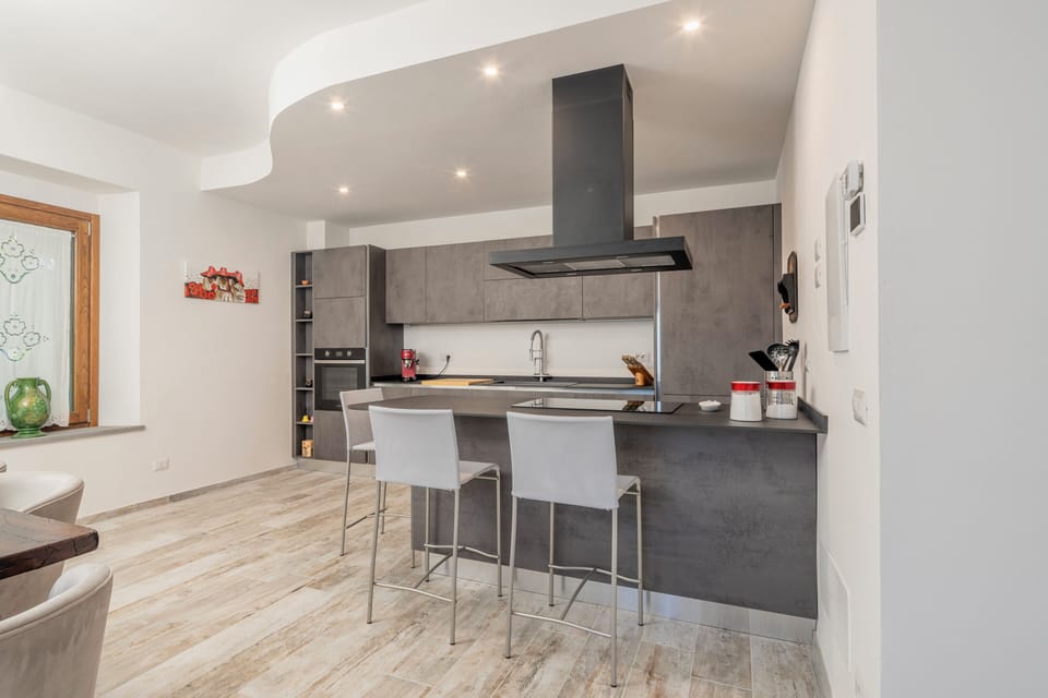 House, Patio, Hill View | Private kitchen | Fridge, oven, stovetop, dishwasher