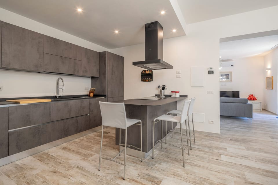 House, Patio, Hill View | Private kitchen | Fridge, oven, stovetop, dishwasher