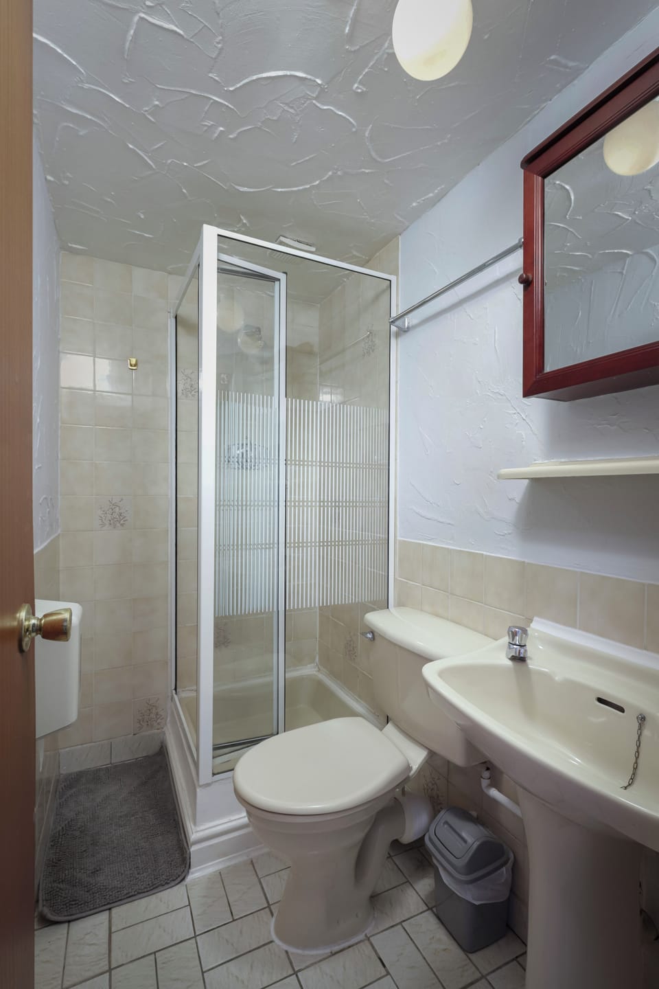 Shower, towels, soap, shampoo