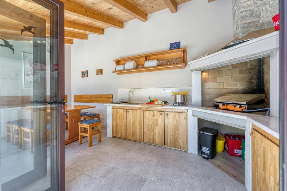 Family Villa, 3 Bedrooms, Balcony (Pool and Fun Villa Stella Klarici) | Interior