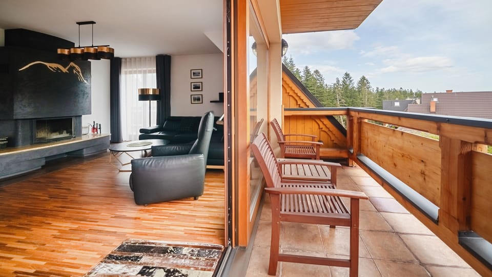 Apartment (D) | Balcony
