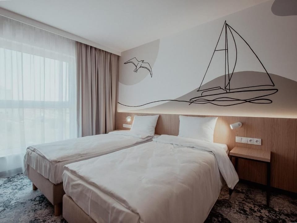 Standard Twin Room | Desk, blackout drapes, soundproofing, iron/ironing board