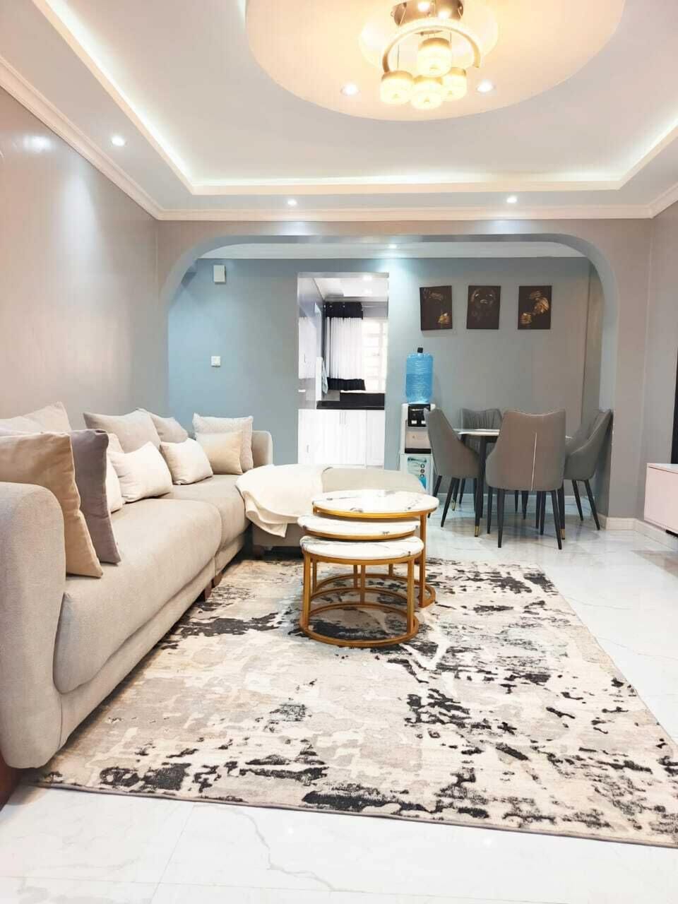 Deluxe Apartment, City View | Living area