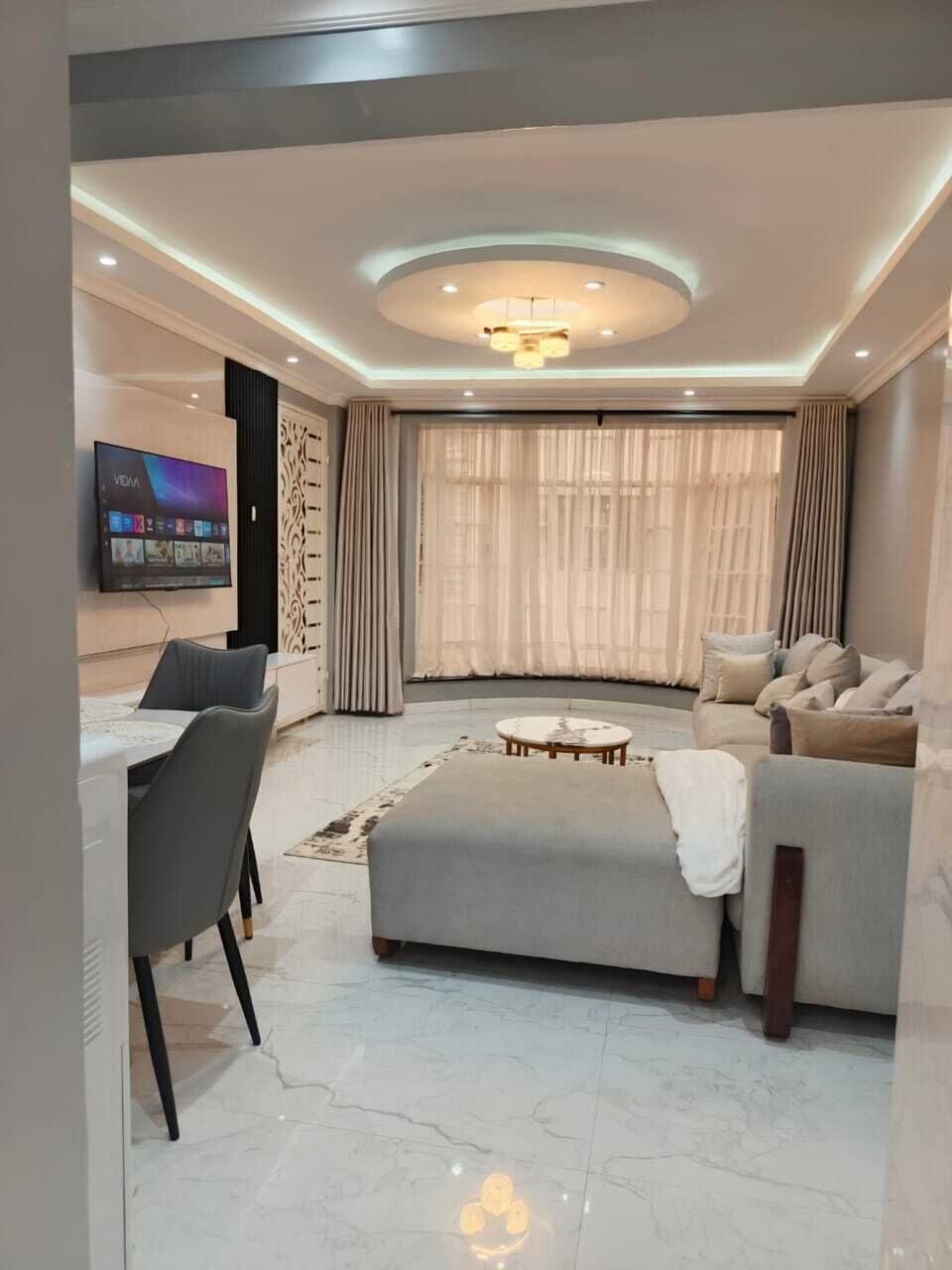 Deluxe Apartment, City View | Living area