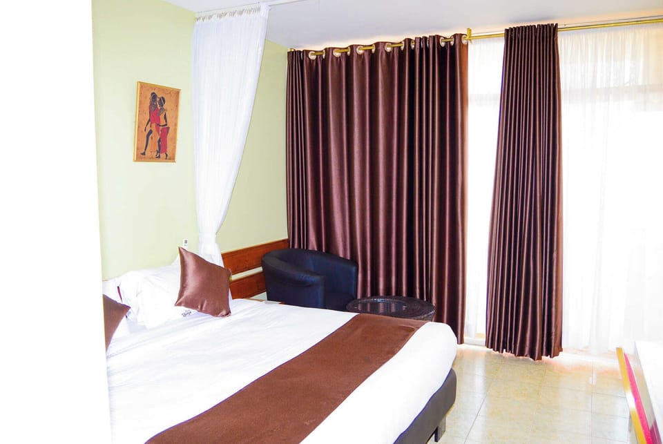 Standard Double Room, Pool View | Free WiFi, bed sheets