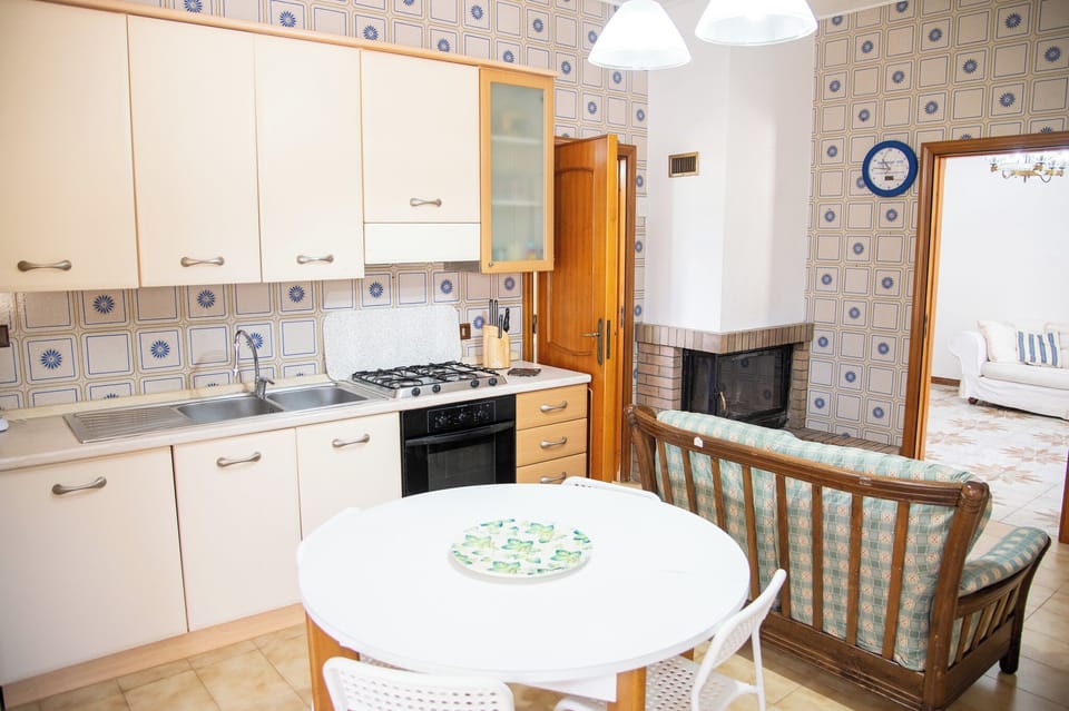 Villa | Private kitchen | Coffee/tea maker, electric kettle