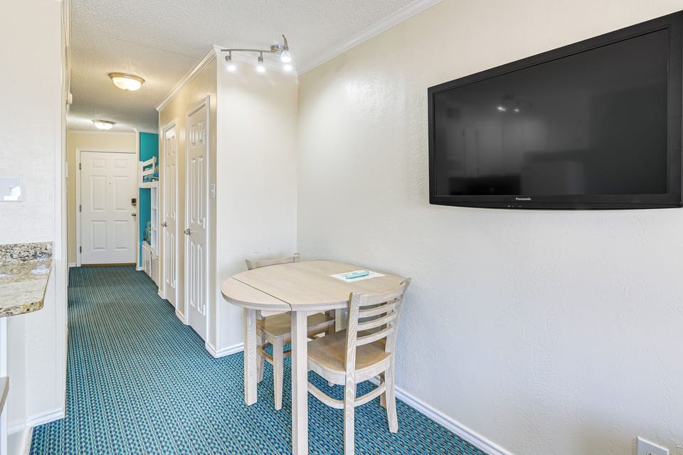 Apartment (1 Bedroom) | Interior