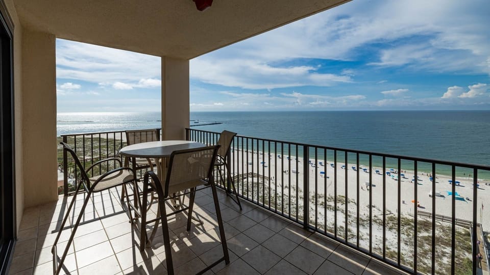 Condo, 3 Bedrooms | Outdoor dining