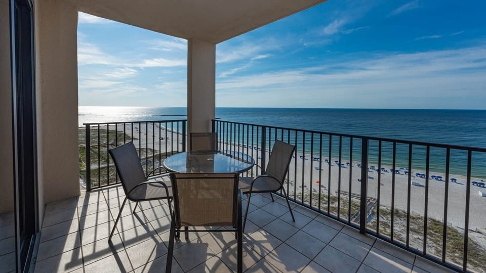 Condo, 2 Bedrooms | Outdoor dining