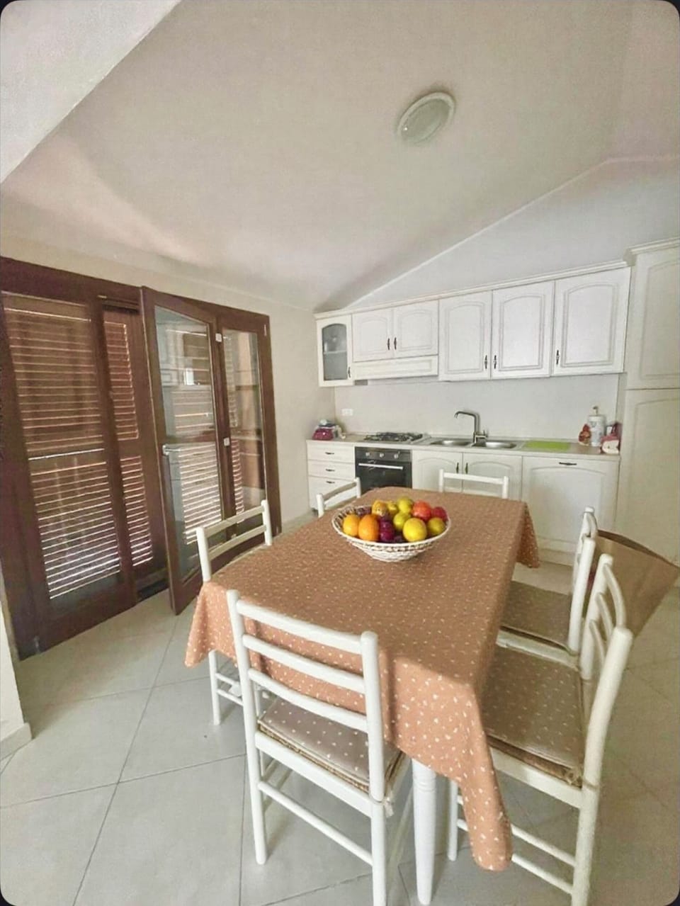 Villa, 4 Bedrooms, Private Pool, Garden View | Dining room
