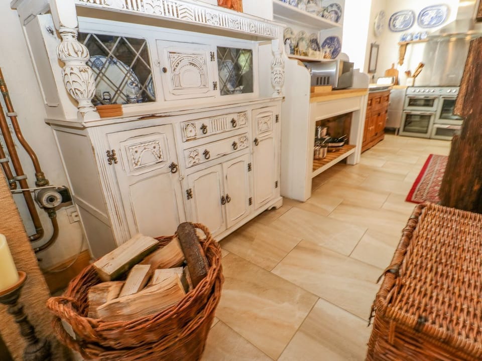 Fridge, microwave, dishwasher, electric kettle