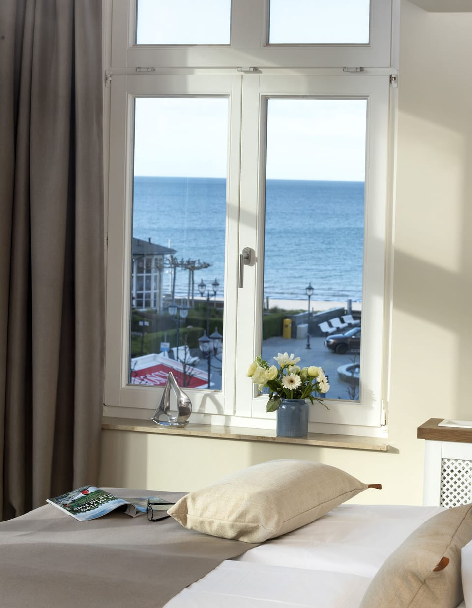 Apartment | Hypo-allergenic bedding, in-room safe, blackout drapes