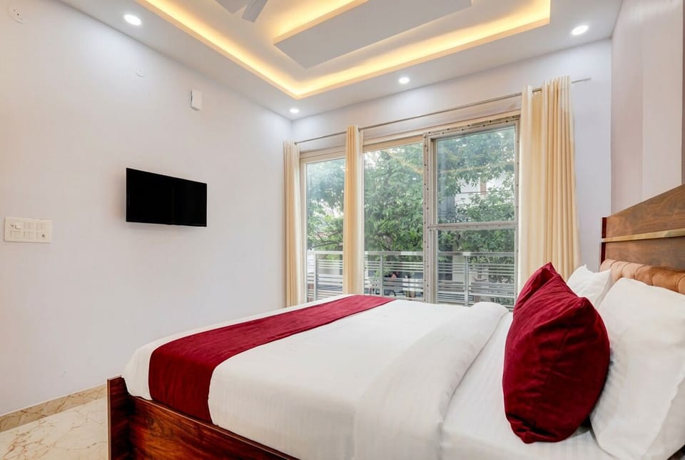Classic Room  | WiFi (free), bed sheets