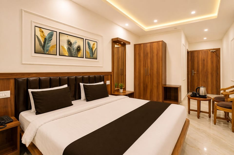 Executive Double Room, City View | In-room safe, soundproofing, free WiFi, bed sheets