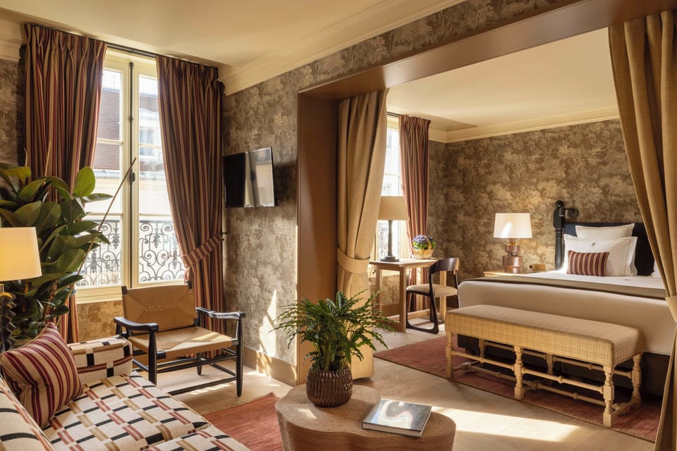 Exclusive Suite, City View | In-room safe, soundproofing, iron/ironing board, free WiFi