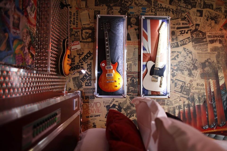 Deluxe Double Room (Backstage) | Room amenity