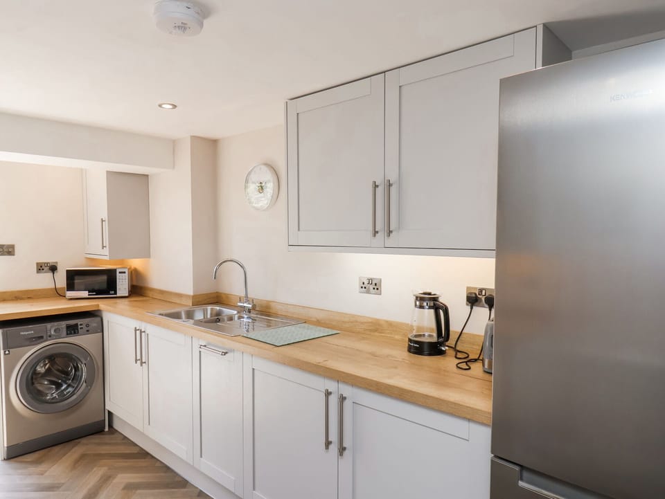 Fridge, microwave, dishwasher, toaster