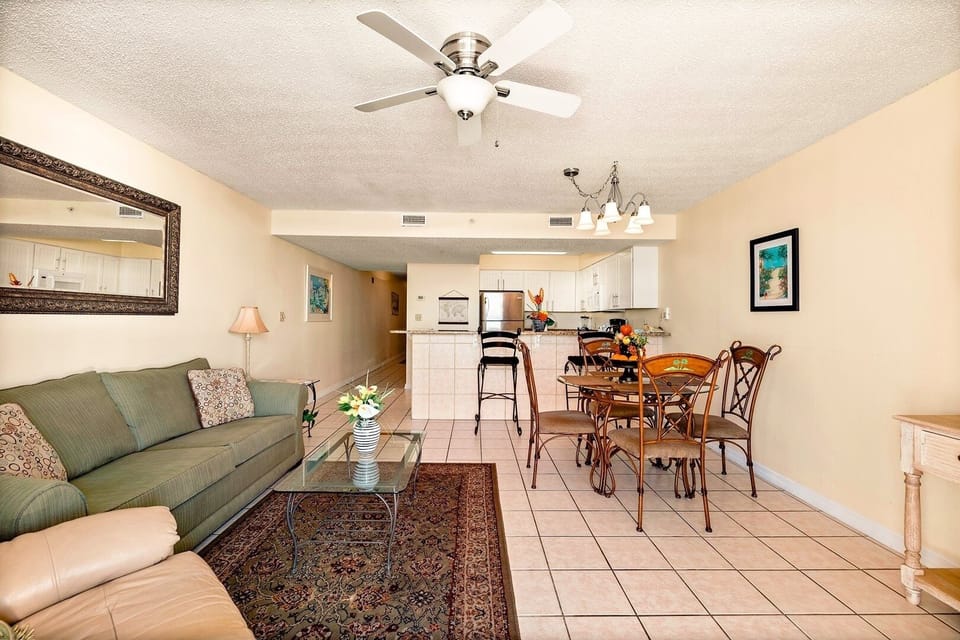 Condo, 1 Bedroom | Living area | Smart TV