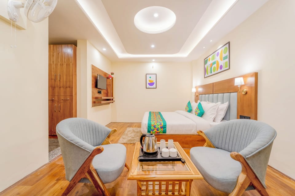 Premium Double Room | Iron/ironing board