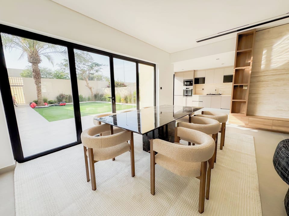 Villa | In-room dining