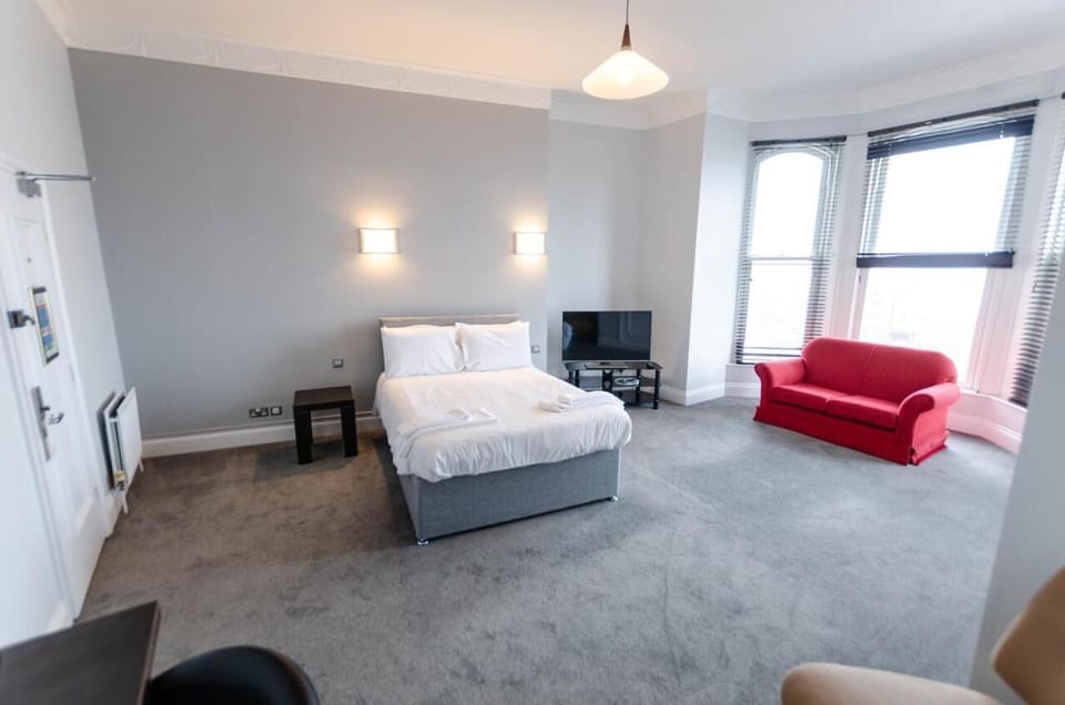 Superior Double Room, Sea View | In-room safe, desk, iron/ironing board, free WiFi