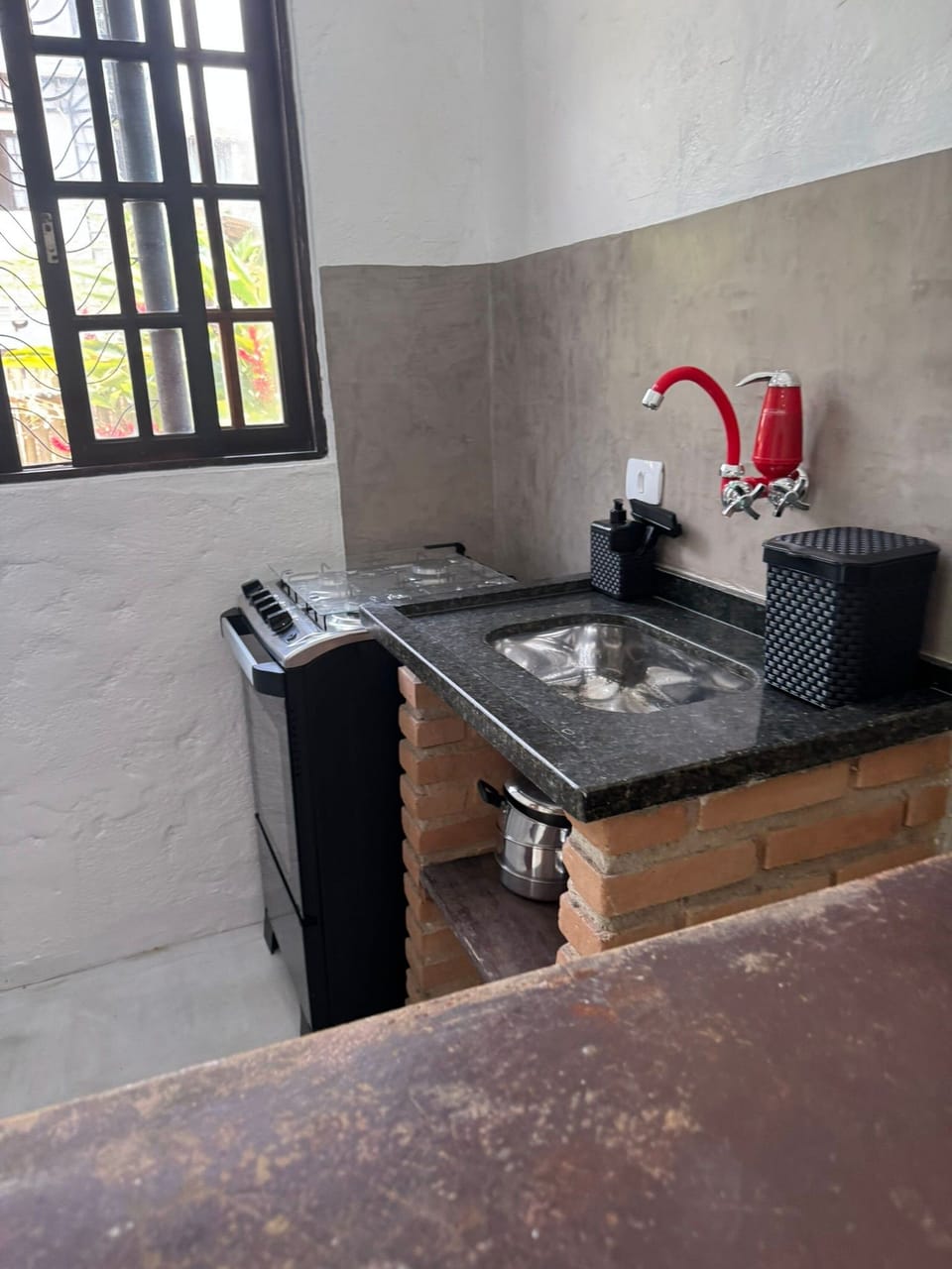 Chalet | Private kitchen | Fridge, cookware/dishes/utensils